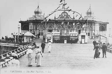 桟橋のパビリオン、ヘイスティングス、1890年頃