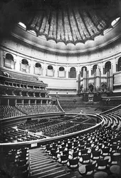 ロイヤルアルバートホール、ロンドン、1880年代