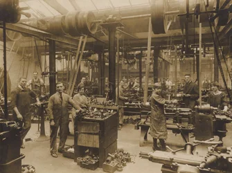 正体不明のイギリスの土木工事、20世紀初頭（モノクロ写真）