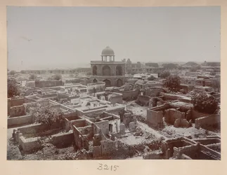 プラーナー・キラー内の村、シェール・マンダル周辺の眺め、1908-1911年頃