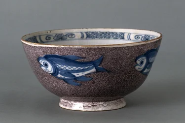 ボウル、c。 1745-1760（錫釉陶器）