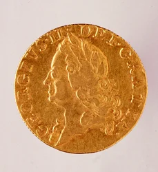ゴールデン・イングリッシュ・ギニア（ギニー）、ジョージ2世（1714-1760）の時代 18世紀直径2.5cm ナポリ、ムゼオ・アルケオロジコ