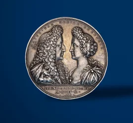 ウィリアムとメアリーの戴冠を記念するメダル、1689年（419668の表面）