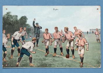 サッカーの試合を描いたプレイ、ポストカード。