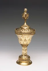 Wardens Grace Cup、c.1480（銀の金箔）（239872も参照）