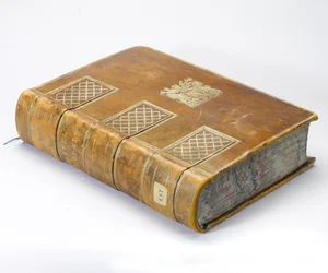 1815年頃のワーテルロー・メダル・ロール（紙にペンとインク、革製の巻物入り