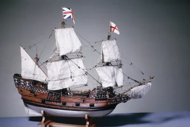 1620年のメイフラワーの1:60スケールモデル（木）（3220も参照）