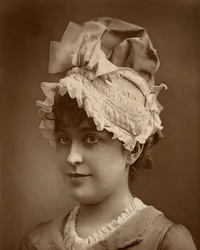 ジェラルディンウルマー、アメリカの歌手および女優、1887年