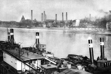 1931年、パリのベルシーのセーヌ川と岸壁。