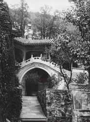北京、四山、石堤を、池里、西山の僧院庭園（モノクロ写真）