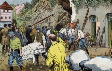 フランスのファリニエール城の外壁の崩壊の下でブリアン夫人を救出したアメリカのダンロップ将軍の遺体 フランスの新聞「ル・ペレラン」6月7日号に掲載されたダンブランの絵