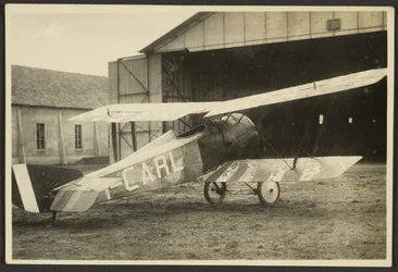 [飛行機］