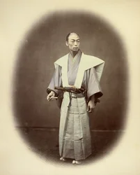 式服姿の日本の役人