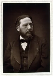 ジュール・ブルトン（1827-1906）の肖像（モノクロ写真