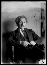 アルベルト・アインシュタイン（1879-1955）の写真