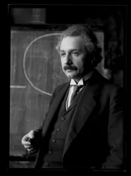 アルベルト・アインシュタイン（1879-1955）の写真