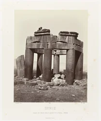 man op by qubba van Douris, nabij Baalbek シリア。 Bekàa 平野の Douris のキューポラ - Balbek (オブジェクトのタイトル) 古代建築：エジプト、ギリシャ、小アジア：写真集（連載タイトル）