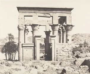 Fileh Philæ の島、東からの建物 - 西側のファサード - P... の眺め、1851-52 年、1853-54 年に印刷。