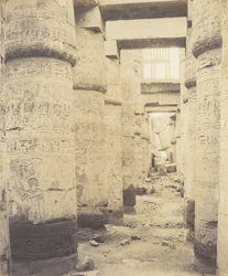 Karnak Thebes、Palace - Hypostyle Hall - Window and Capitals of ...、1851-52、印刷 1853-54.