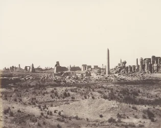 カルナック テーベ、北東から撮影した廃墟の概観、V、1851 ～ 52 年、1853 ～ 54 年に印刷。