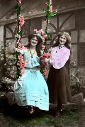 Zena 1887-1975およびPhyllis 1890-1975 Dare、イギリスの女優、1906年。
