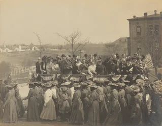 1906 年、タスキーギ研究所の創立 25 周年記念の写真。