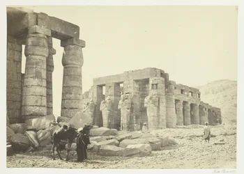 メムノニウム、テーベ、平原、1857年。