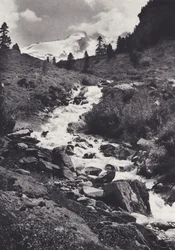 東アルプス: Wildgerlos Tal の上端から見た Reichen 山脈 (白黒写真)