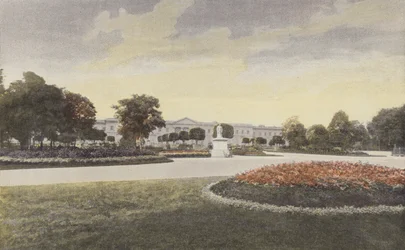 コンピエーニュ、小さな公園の宮殿の正面