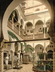 エントランスホール、古代博物館、アルジェ、パブ。 c.1900