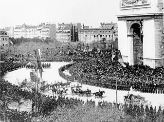 ニコライ2世がパリを訪問、1896年