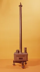 マリー・キュリー（1867-1934）1897（金属）によって考案された電位計