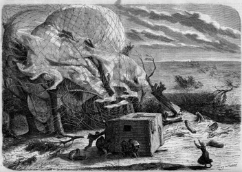 1863年にハノーバー平原で行われた気球「ル・ゲアン」の墜落事故には、ジュール・ゴダールとルイ・ゴダール、フェリックス・ナダールとその妻、フェルナン・モンゴルフィエ、ティリオンが搭乗していた。籠の下敷きになったミー・ナダールを救出しようとする飛行士たち。Le Monde Illus」に掲載された版画