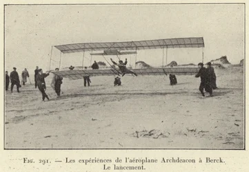 ベルクで行われたアーチデコンの飛行機実験、打ち上げ（彫刻