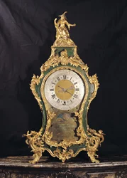 中国人（ormolu）が乗り越えたLouis XVスタイルの時計