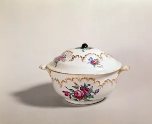 トゥルネー製のスープボウル、1775-80（磁器）