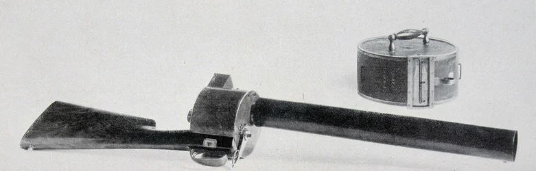 エティエンヌ・ジュール（Etienne-Jules）マレーの写真用ライフル（1890年