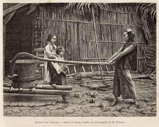 ゴコンの農民の家の前にある精米所。1872年にモリス医師が行ったコチンチンへの航海を描いたロビンの絵の後に彫られたもので、1875年にエドゥアール・シャルトンが編集した「Le tour du monde」に掲載されている。セルバ