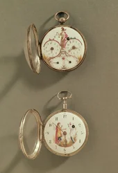 革命的なシンボルで装飾された2つの懐中時計（金属とエナメル）