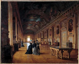 ルーヴル美術館アポロンのギャラリーの様子 絵画を鑑賞する来場者。フランス派の絵画。1880年頃 太陽 0.46x0.55 m。