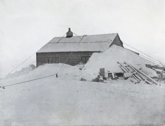 アデア岬の小屋、1911年、1913年