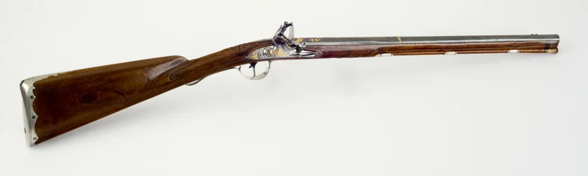 子供のためのフリントロック式銃、1780年頃（木、鋼、ホーン、銀、金メッキとブルーイング付き）