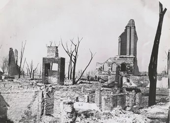 1871年の大シカゴ火災後のシカゴ歴史協会の遺跡
