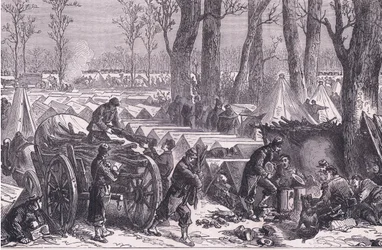 ヴァンセンヌの森にあるデュ・クロイ将軍の部隊のビバーク（Cassells History of the War between France and Germany, published by Cassell and Company Limited, c.1890）（リトグラフ