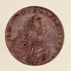 ブランデンブルク・バイロイト侯爵フレデリック・クリスチャン（Frederic V Christian de Brandenburg-Bayreuth）（1708-1769）の銀製ターラー（taler） 1766 Diam.4 cm ナポリ、考古学博物館