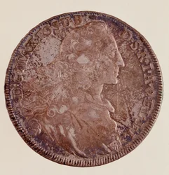 マクシミリアン3世ヨーゼフ（Maximilian III Joseph de Baviere）（1727-1777）の銀製ターラー（taler）（1769年 直径4.1cm Naples, museo archeologico