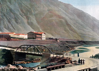 グルジア軍用道路のラース駅、c1890。