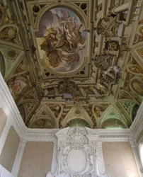 La chute de Phaeton (Phaethon) (1625) - Carloneによるだまし絵のフレスコ画 - 中世の古城のホールの天井 (1320) - Cagnes sur Mer (Cagnes-sur-Mer), Alpes Maritimes (Alpes-Maritimes) (06)