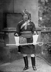 第18ベンガルランサーズの司令官、1896年、中佐GLRリチャードソン中尉。