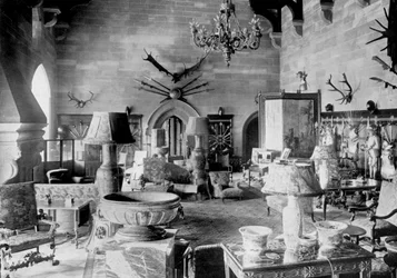 グレートホール、ウォリック城、1924-1926年。